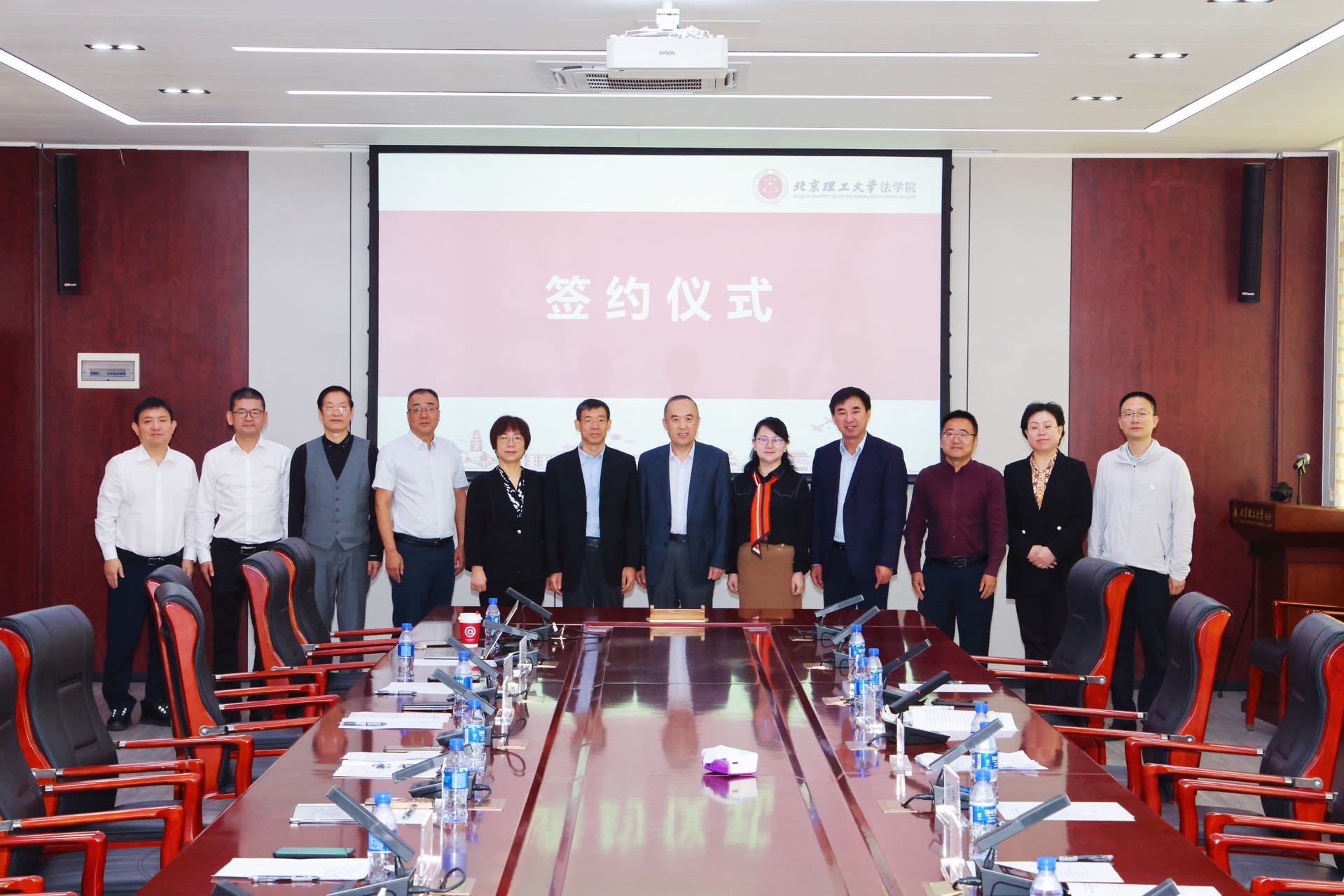 04cf09722b0ef1d5f6390e63370244dd.jpg